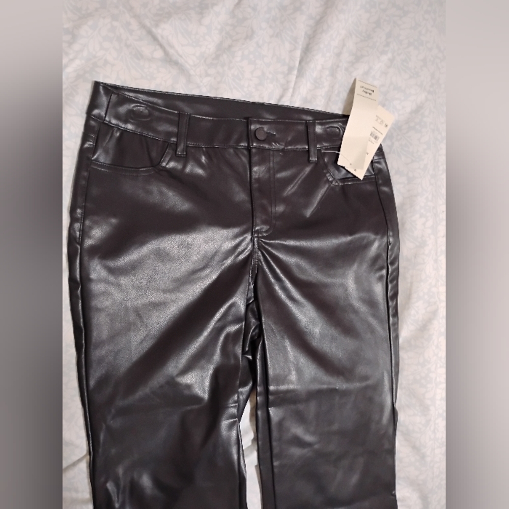 Black Faux Leather Pants - Picture 3 of 8